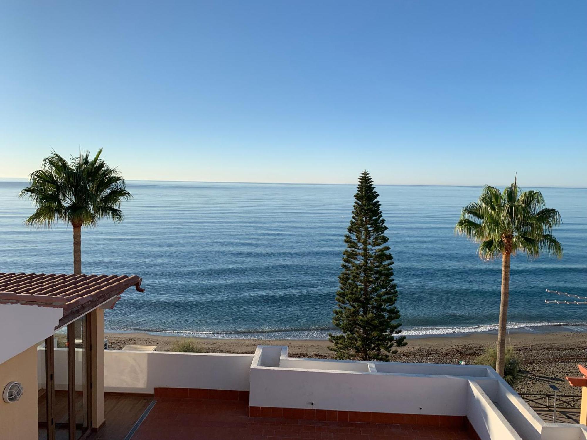 Penthouse On The Beachfront Estepona Kültér fotó